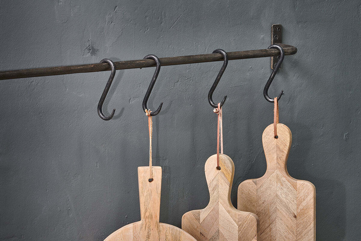 Laila Iron S Hooks Iron