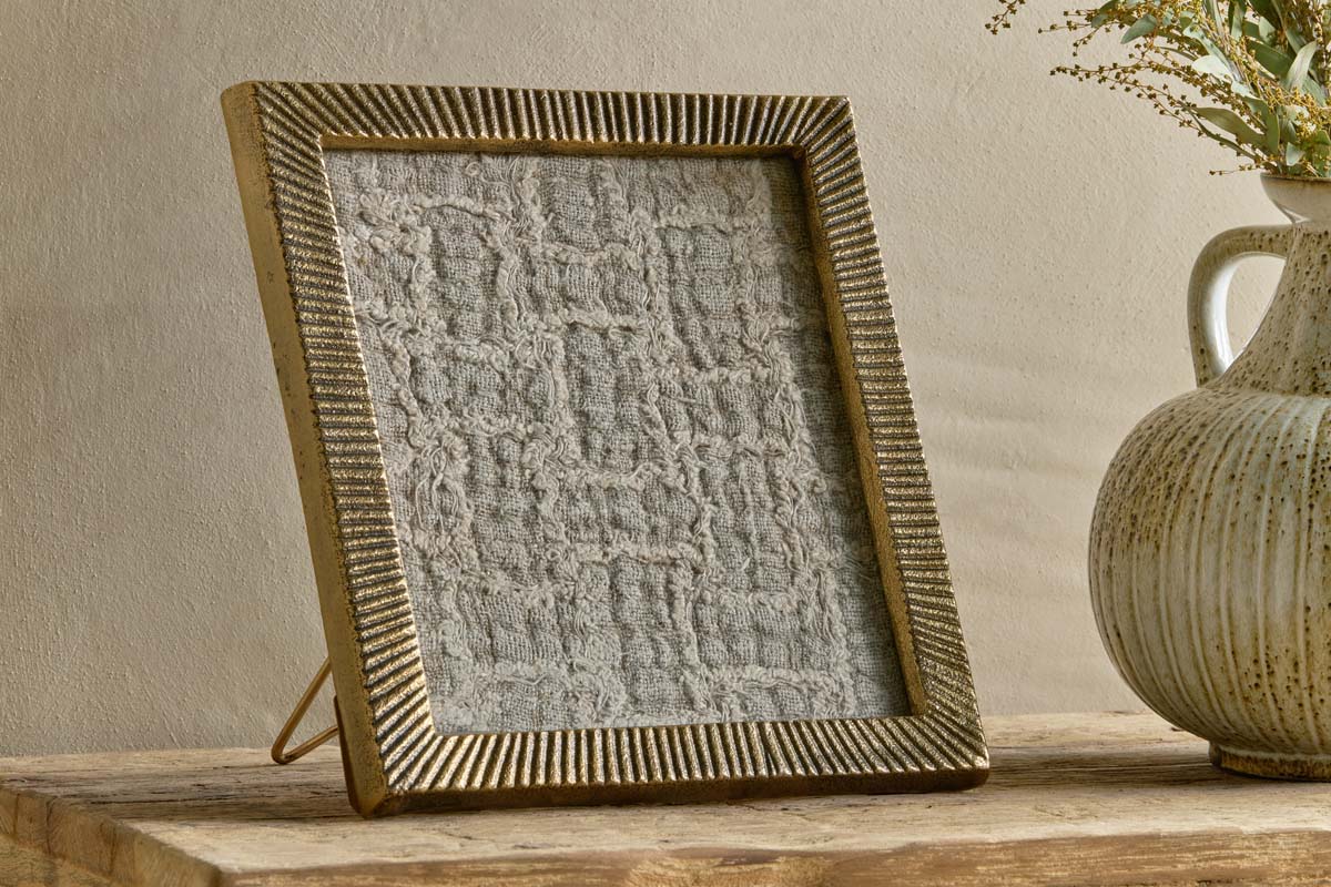Ranoli Iron Etched Photo Frame - Antique Brass-nkuku
