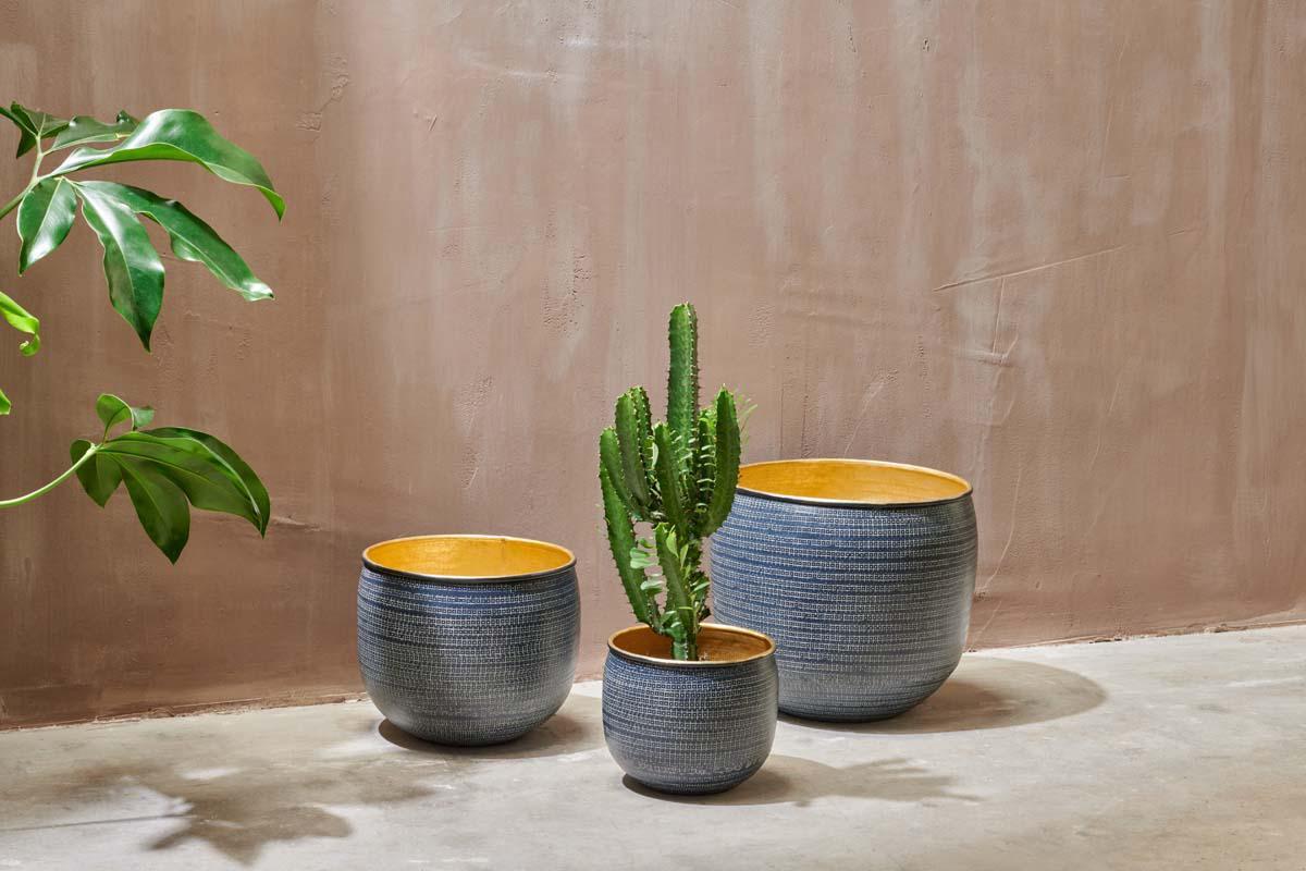 Tembesi Etched Planter Antique Brass